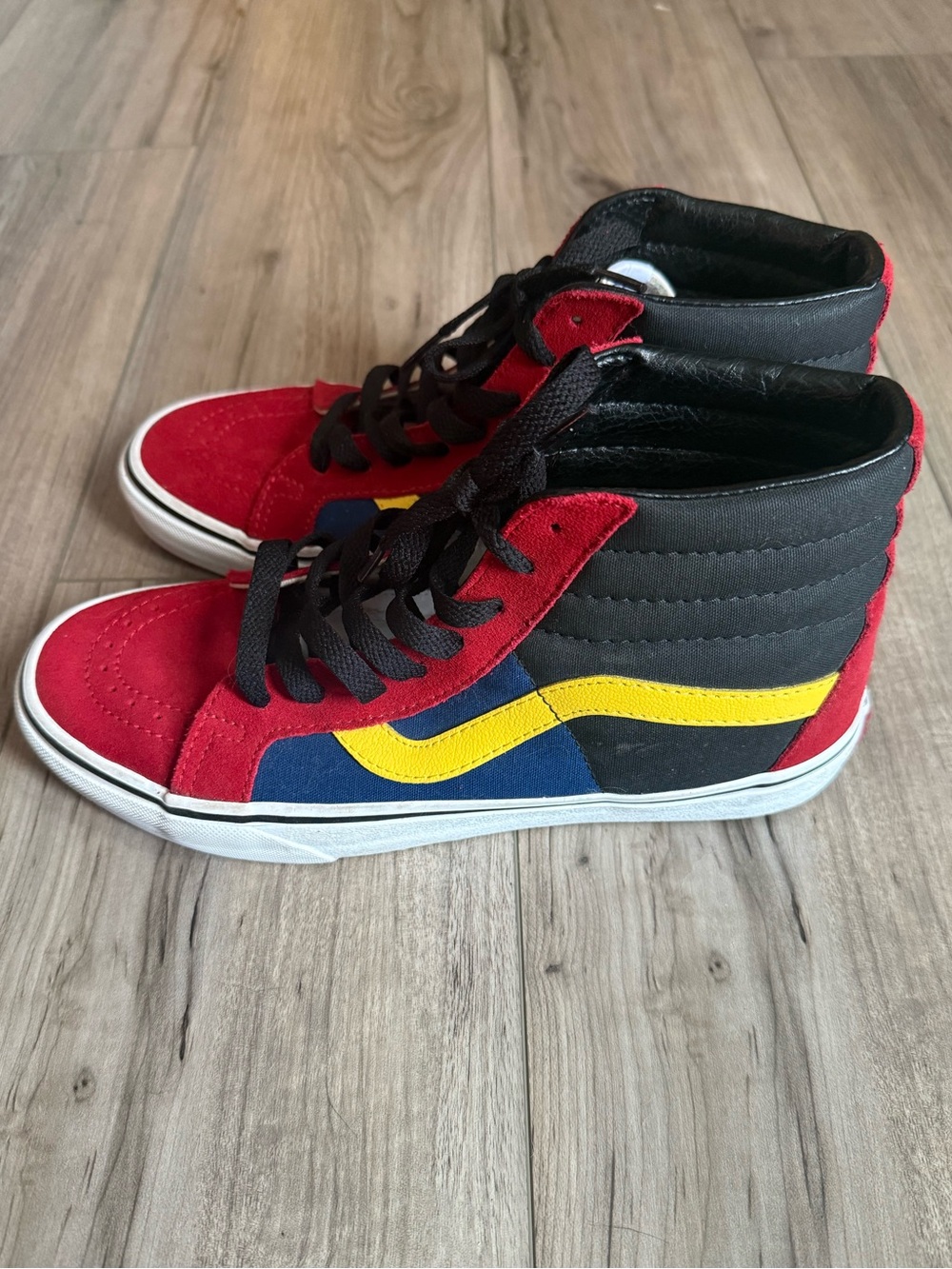 Vans Men’s High-Top Sneakers in Red, Black & Yellow Size 8.5